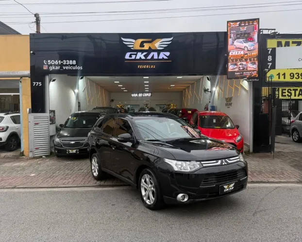 Mitsubishi Outlander 2.0 16V 160cv Aut. 2014