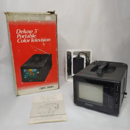 TV/Rádio Portátil Antiga