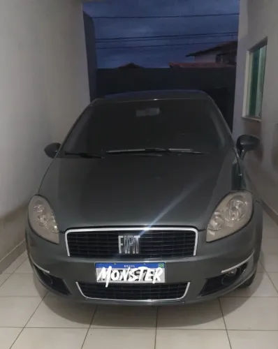 Fiat Linea 1.9/ HLX 1.9/ 1.8 Flex 16V 4P 2010