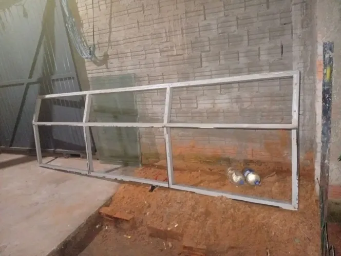 Estrutura Metalon para Toldo,com Vidros