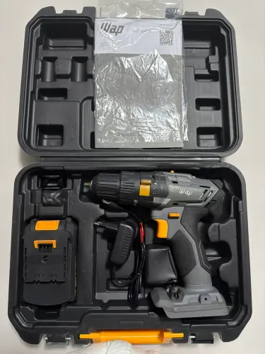 Parafusadeira e furadeira Wap K21 ID01 semi nova bivolt 