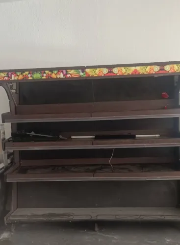 Gôndola/prateleira de hortifruti usada