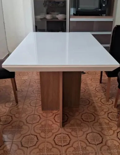 Mesa vidro 4 cadeiras 700$