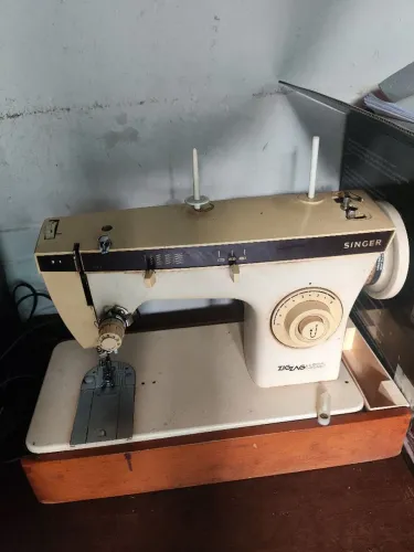 Máquina de costura da Singer