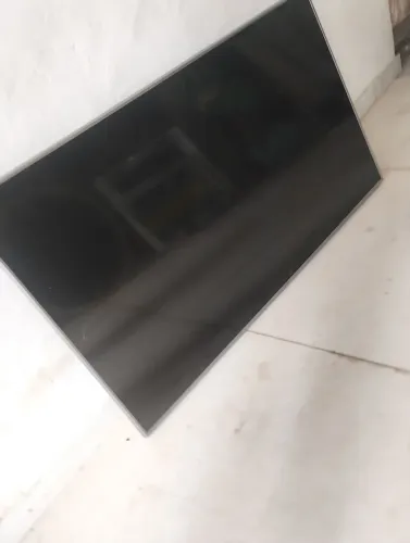 TV LG 55 polegadas smart tela trincada retirada de peças