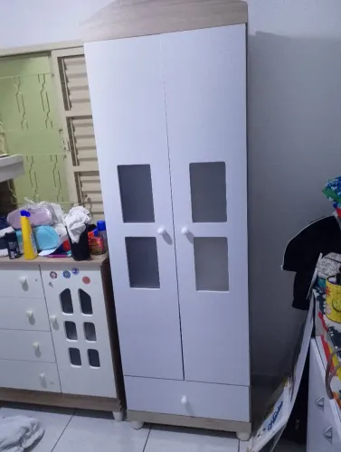 Guarda roupa e cômoda infantil jogo de quarto cômoda e guarda roupas