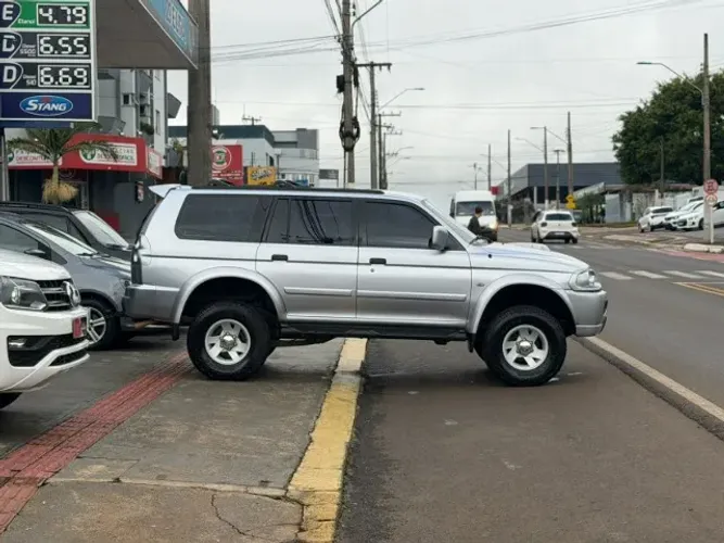 Mitsubishi Pajero Sport SE/ HPE 2.8 4X4 Diesel Aut. 2005