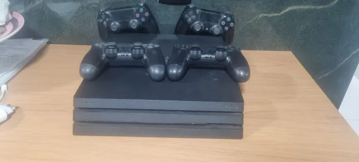PS4 PRO