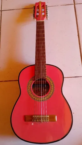 Violão Infantil Acústico Cordas de Nylon R$ 210,00