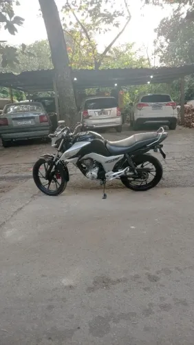 Vendo fan 160 ,moto de procedência .
