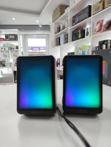 Caixa de Som com Iluminação LED NOVA