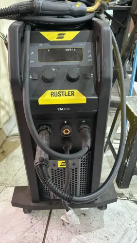 Máquina Solda Multiprocesso Rustler 455i Esab