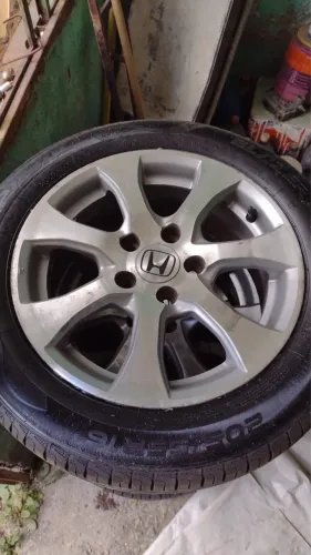 Vendo pneus e rodas civic