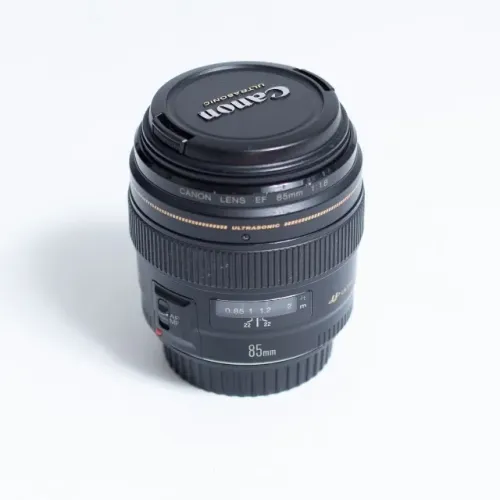 Canon EF 85mm f/1.8
