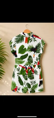 Macaquinho Feminino Estampa Tropical