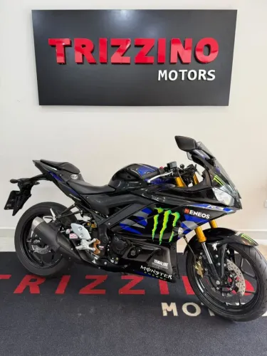 YZF R3 MONSTER 2024 ÚNICO DONO