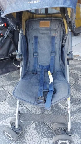 Carrinho de passeio para bebê