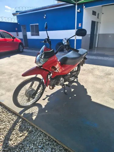 Honda pop com partida