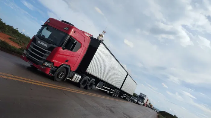 Bitrenzao Rodotrem 9 eixos 30 metros