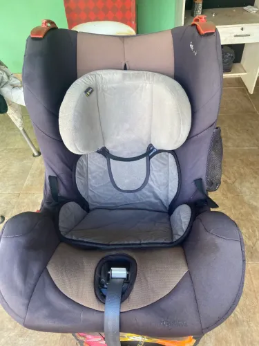 Cadeirinha infantil