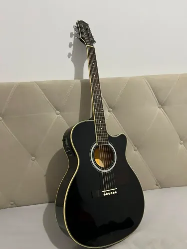 Violão Di Giorgio Iron Black Eletroacústico - R$ 700