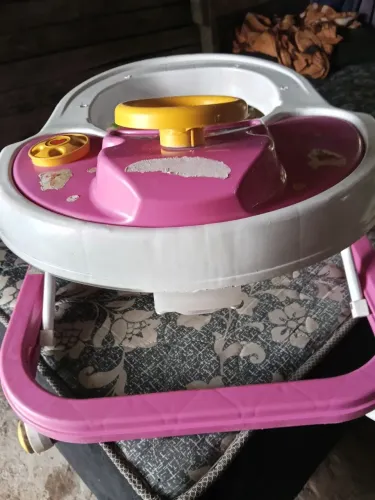 Vendo ou troco por outro andador de menino 