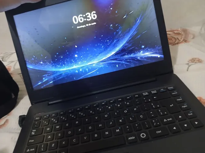 Notebook Positivo Formatado + Windows Instalado + 2GB RAM