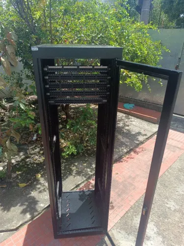 Armário de Servidor. / Rack de Rede