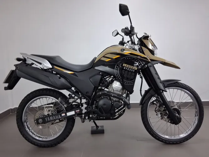 YAMAHA XTZ 250 LANDER