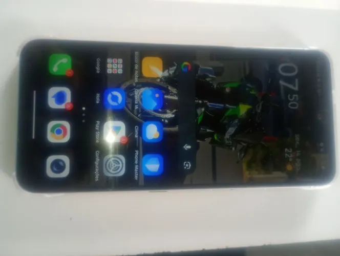 Vendo infinix hot 60i na caixa
