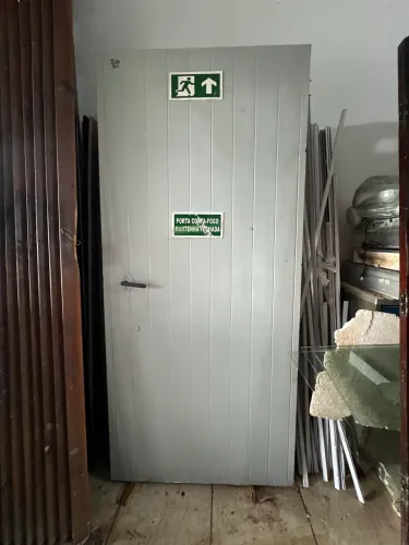 Porta corta fogo
