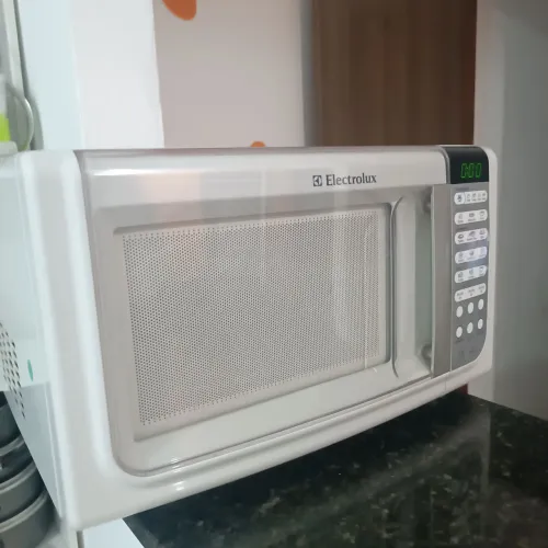 Micro-ondas Electrolux Branco 23L - 127V - Funcionando Perfeitamente