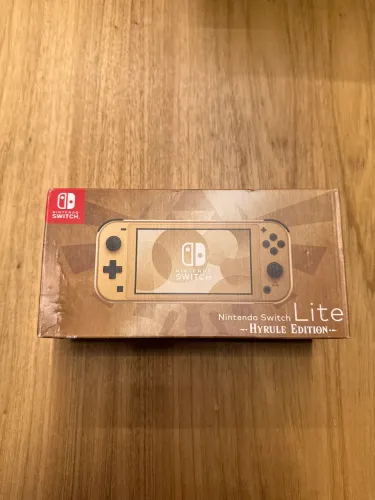 Nintendo Switch Lite Hyrule Edition