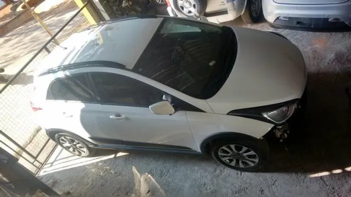 HB 20 sucata para retirada de peças 2016 automático