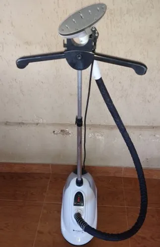 Passadeira Portatil em Pe Só Liga