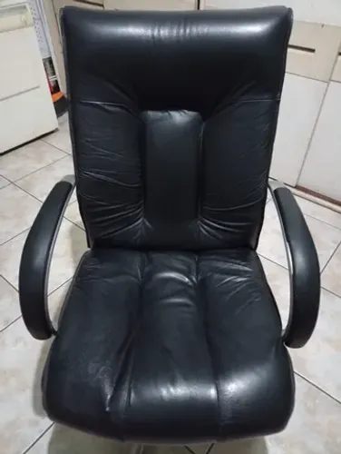 cadeira executiva giratoria de couro