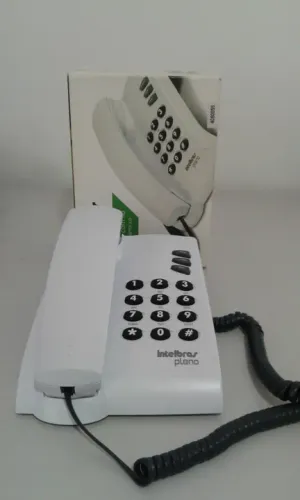 Telefone Fixo com Fio, de Mesa, Modelo Pleno da Intelbrás, Branco Novo