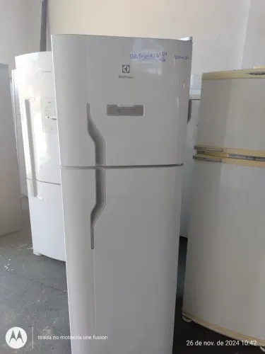 REFRIGERADOR ELECTROLUX DFN41 220VVen