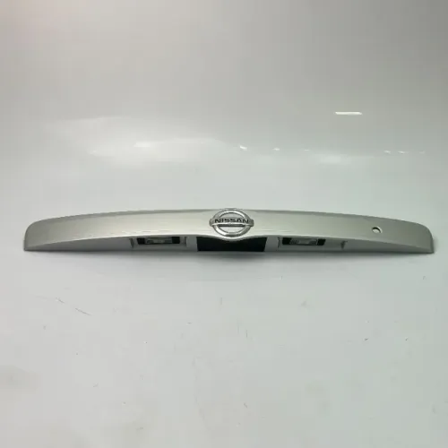 Friso Porta Malas c Luz de Placa Versa 2015/20 848103KC1A