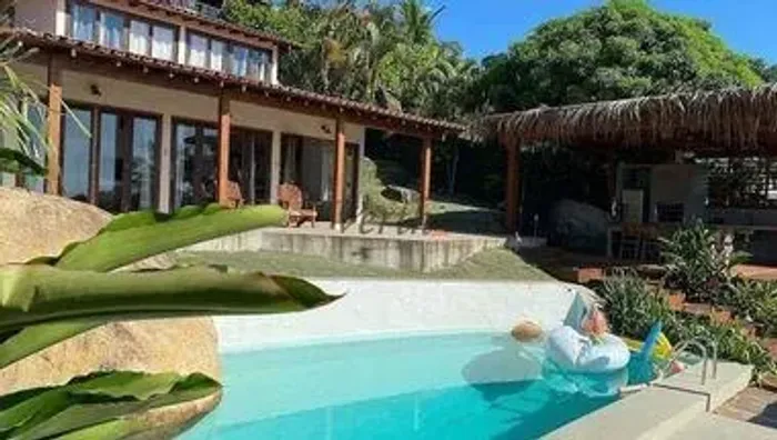 Casa à Venda, 4 quartos, 300m², Ponta Da Sela - Ilhabela - SP