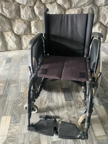 Cadeira de Rodas Ortobrás Reforçada
