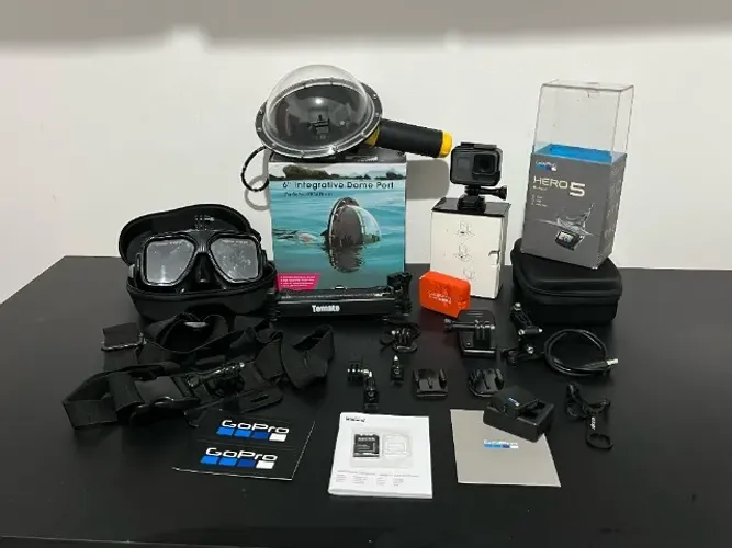 Gopro Hero 5 Black com cartão 32 GB e Acessórios