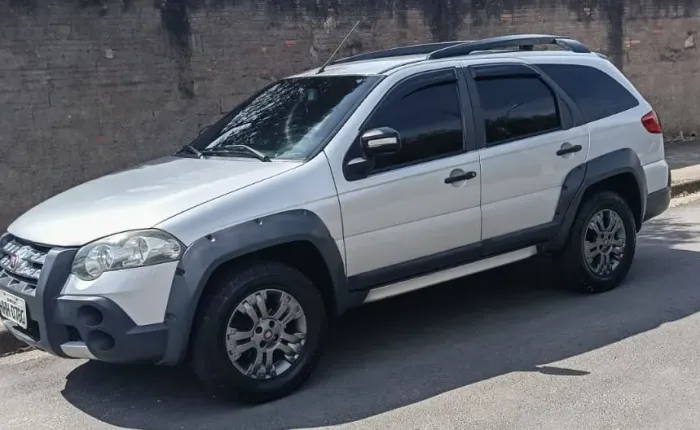 Fiat Palio Weekend Adventure Locker 1.8 Flex 2010