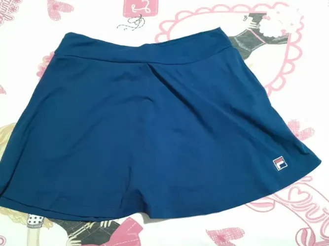 Short saia azul da Fila
