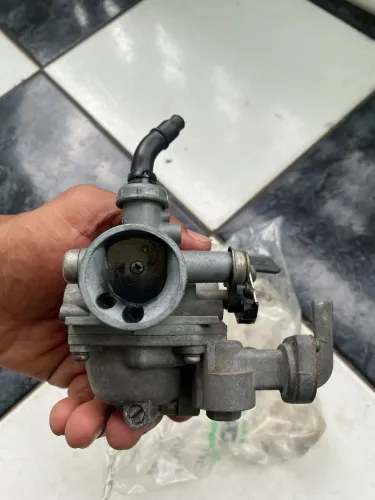 Carburador de Biz 100 é Pop