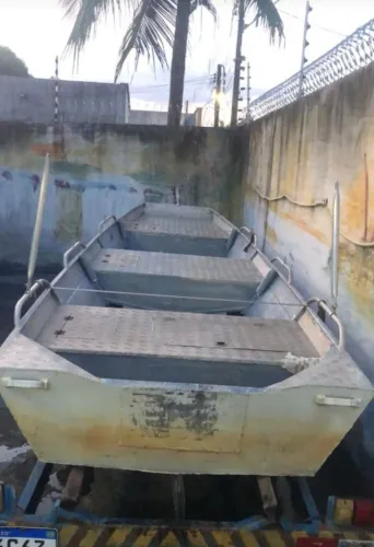 Vendo bote alumínio