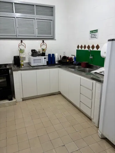 Armário de cozinha branco sobre medida