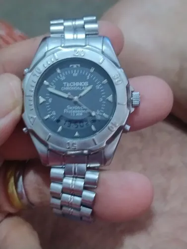 Relógio Technos Sky Diver Chronograph Profissional