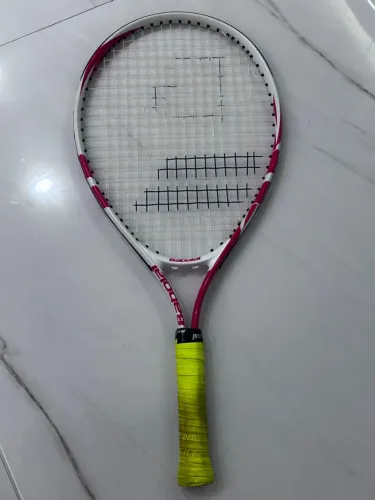 Raquete babolat Júnior, semi novo!!