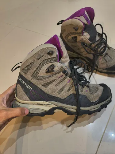 Botas de Trilha Salomon